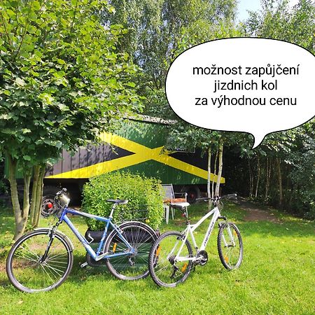 הוילה Šternberk Maringotka Na Jamajce מראה חיצוני תמונה
